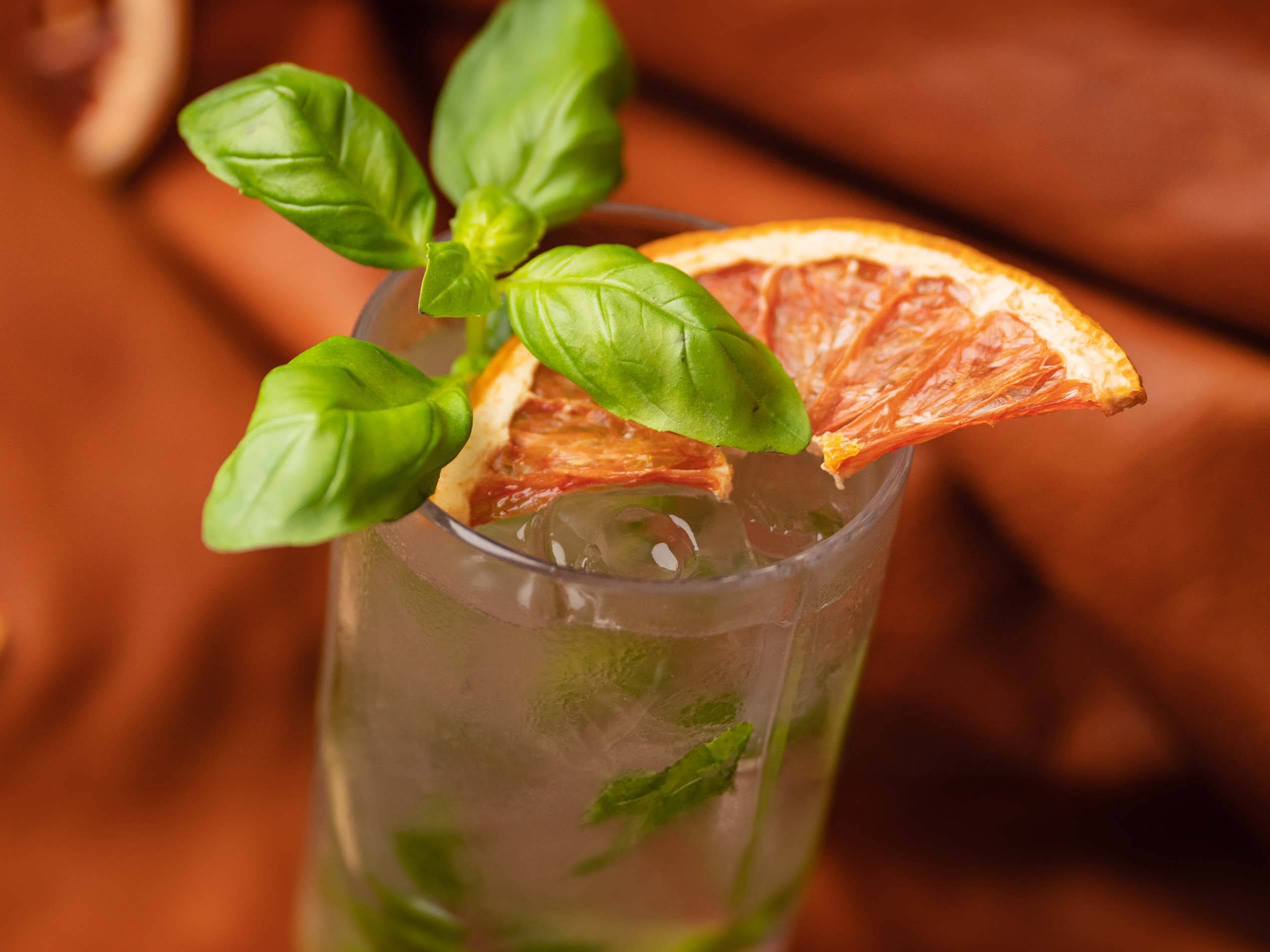 Pink Grapefruit & Basil