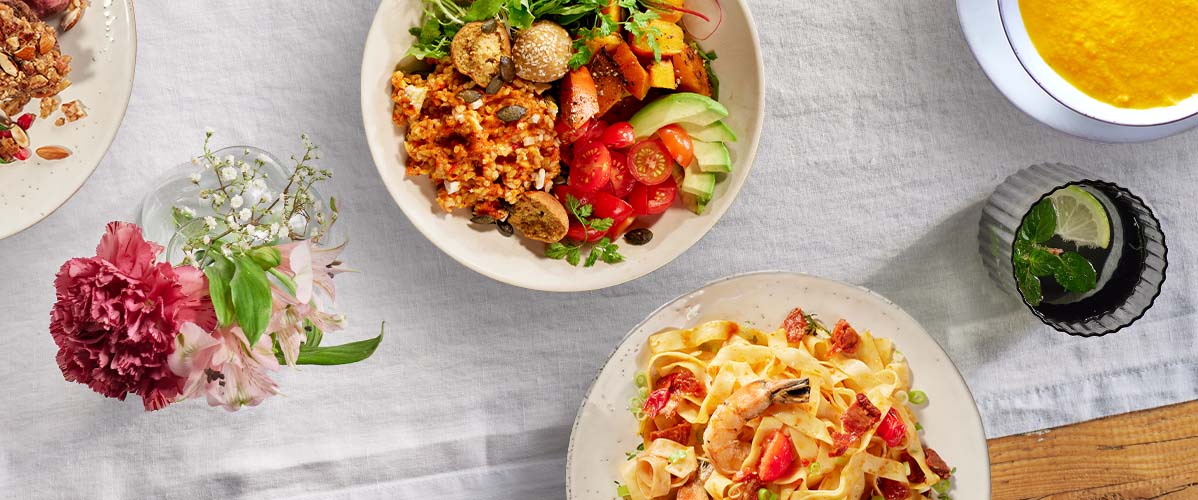Vegetarische Bowls, Pasta mit Garnelen und Granola.