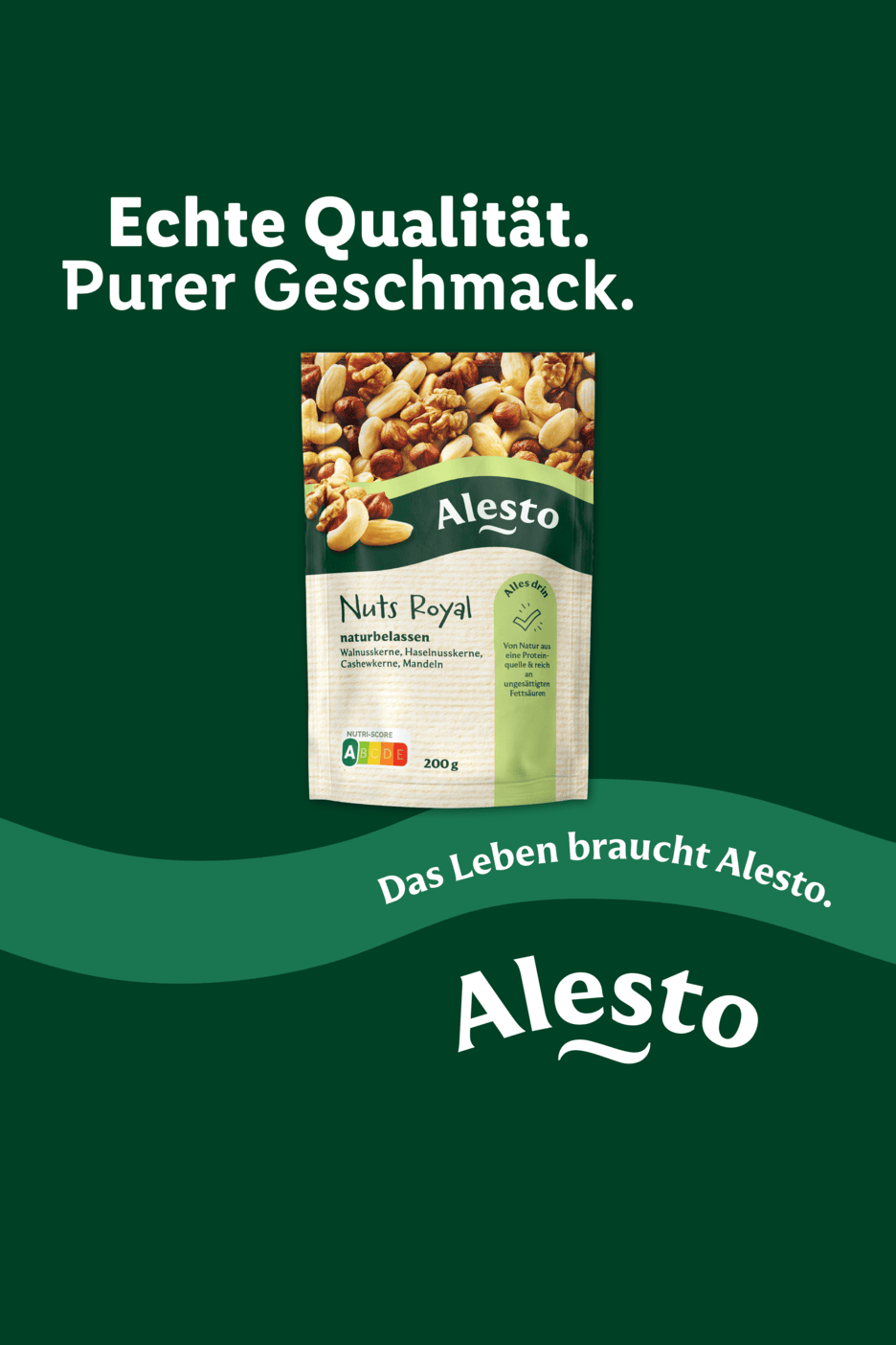 Nussmischung mit Walnüssen, Haselnüssen, Cashewkernen und Mandeln, mit Slogan.